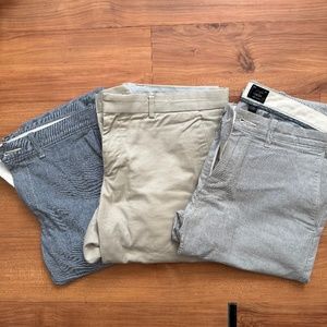 3 pairs of men's chino pants ~31x32